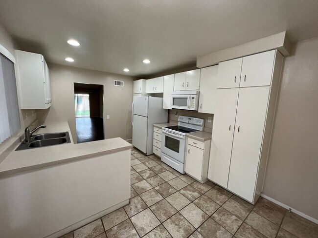 Building Photo - Wonderful Coronado Floorplan with 2 Car Garage