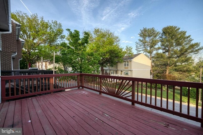 Building Photo - 13003 Trailside Way