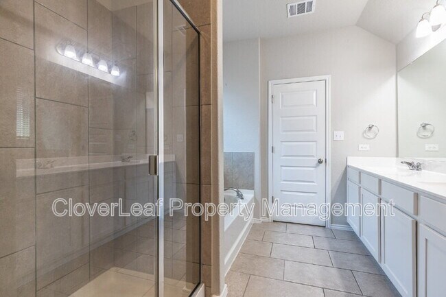 Building Photo - 5043 Segovia Way