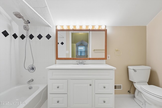 Building Photo - 120 Weisser Ave