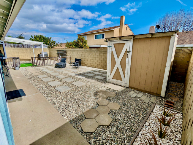 Building Photo - 23324 Maltby Pl