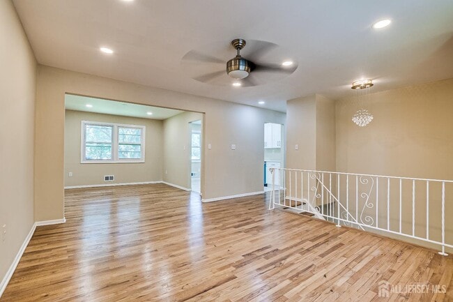 Building Photo - 5 Pelmont Pl