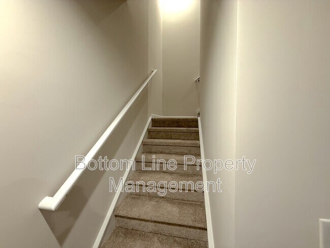 Building Photo - 7133 Capstan Ter