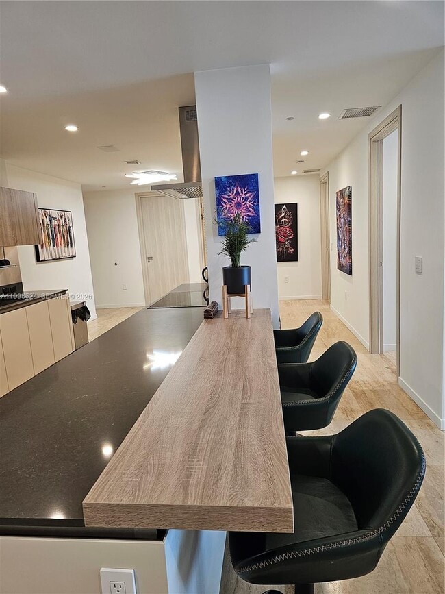 Building Photo - 1000 Brickell Plaza