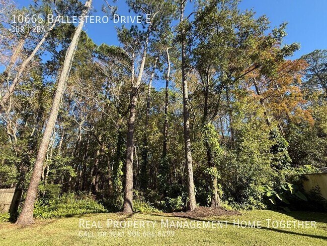 Building Photo - 10665 Ballestero Dr E