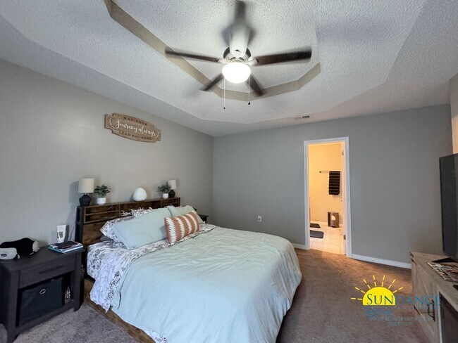 Building Photo - Beautiful 3 Bedroom Home in Fort Walton Beach!