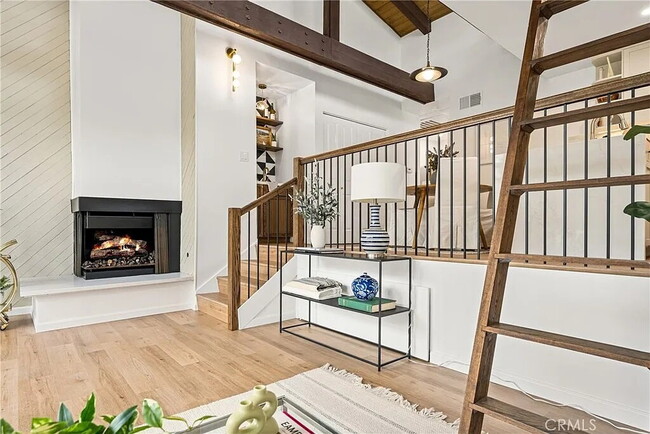 Building Photo - "Chic Marina Pacifica Retreat: 1-Bedroom G...