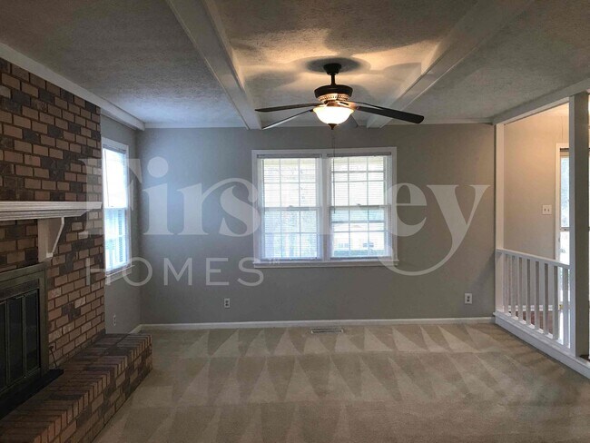 Building Photo - 2029 Abington Ln