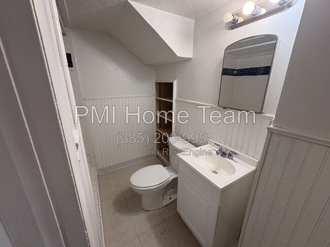 Building Photo - 567 E 4400 S