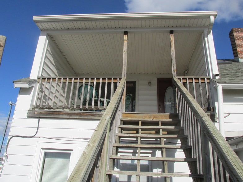 Porch - 102 Carlisle St