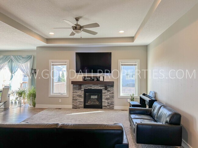 Building Photo - Modern 4 bedroom ranch in Waukee on a corner lot!