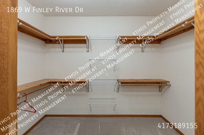 Building Photo - 1869 W Finley River Dr