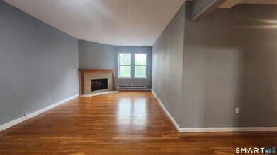 Building Photo - 16-20-20 Townley St