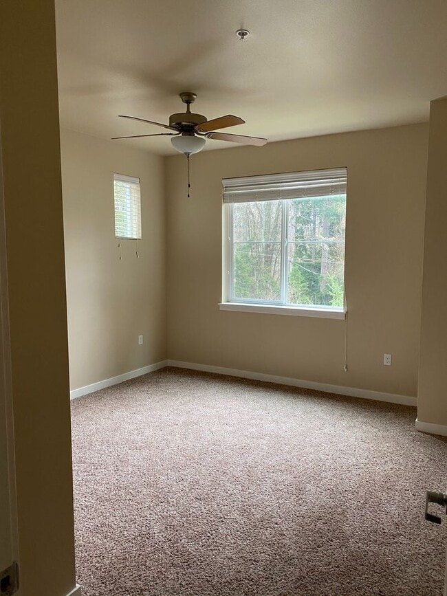 Building Photo - Beautiful 2 bedroom available to call home!  Tour with us today