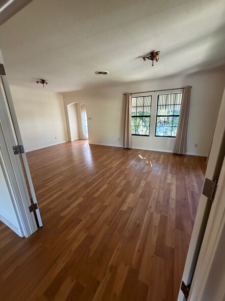 Building Photo - 4701 Hammett Rd