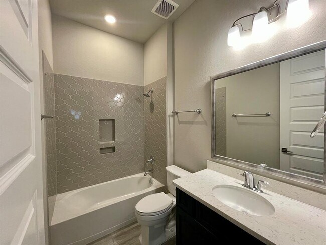 Building Photo - 28162 Briarwood Pass