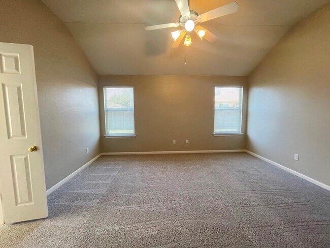 Building Photo - 2305 Bakers Way