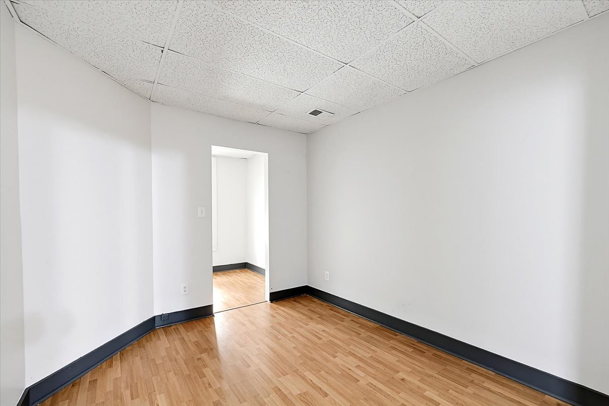 Building Photo - 113 S Saginaw St