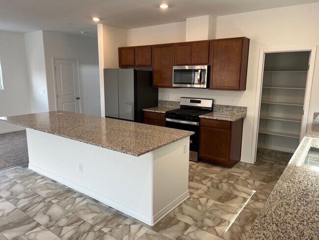 Building Photo - Beautiful 4-Bedroom Home in Desirable Highlands Ranch