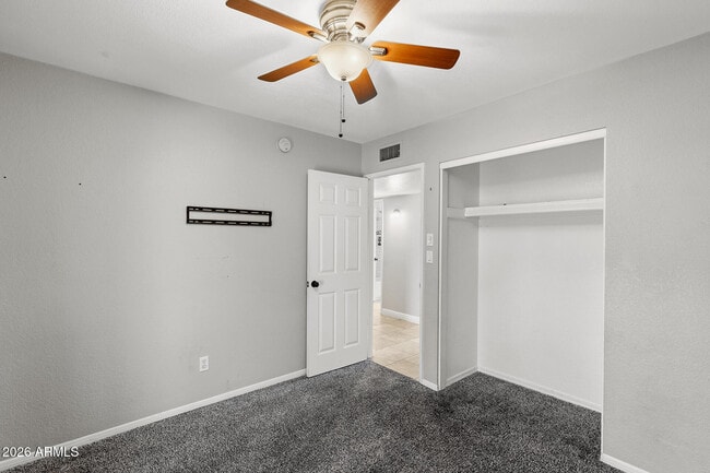 Building Photo - 4716 W Christy Dr