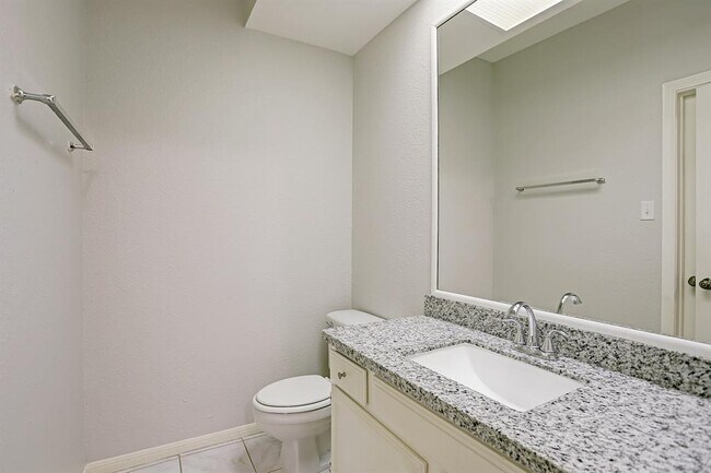 Building Photo - 11711 Memorial Dr