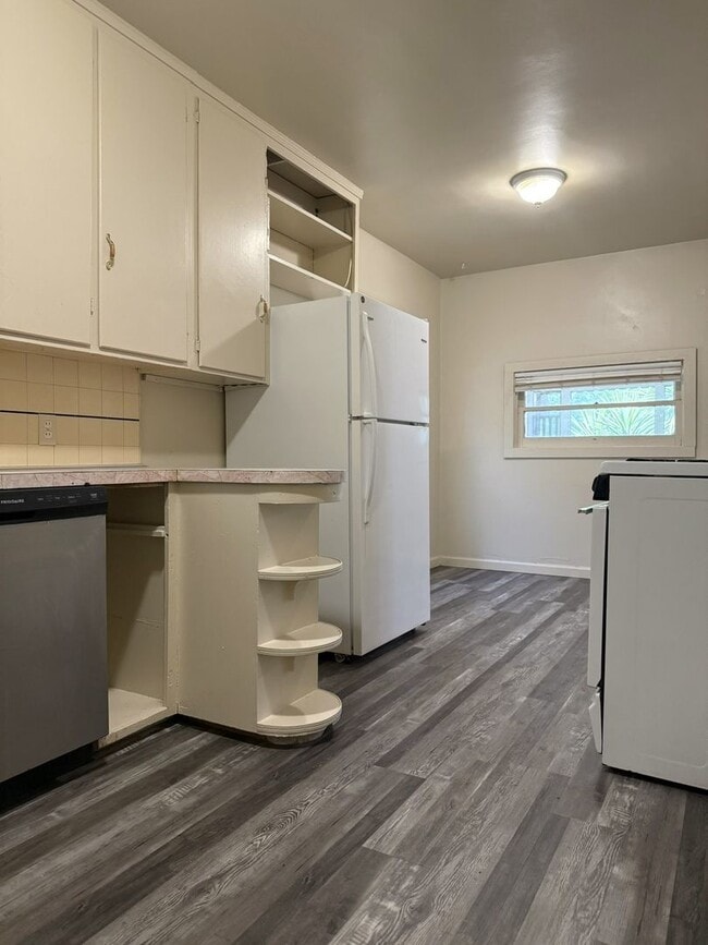 Building Photo - Cozy 3 bedroom/1 bath for rent