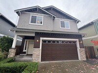 Building Photo - Beautiful 4-bedroom 2.5 bath home