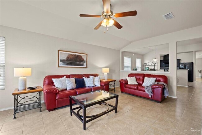 Building Photo - 33 Kika De La Garza St