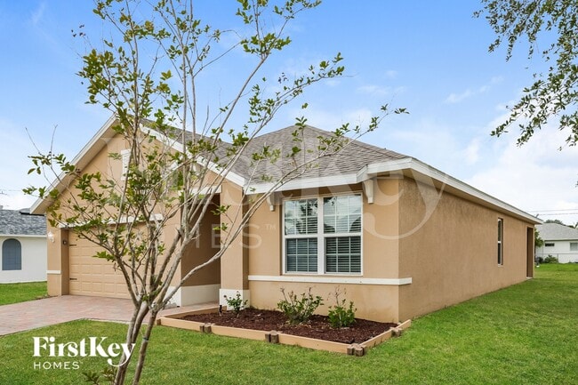 Building Photo - 119 SE 20th St