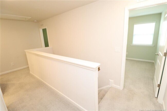 Building Photo - 755 Amarra Dr