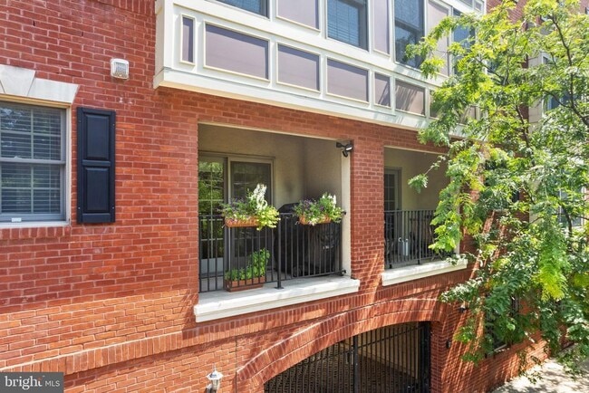 Building Photo - 1001 N 3rd St