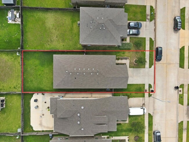 Building Photo - 23418 Briarstone Hbr Trl