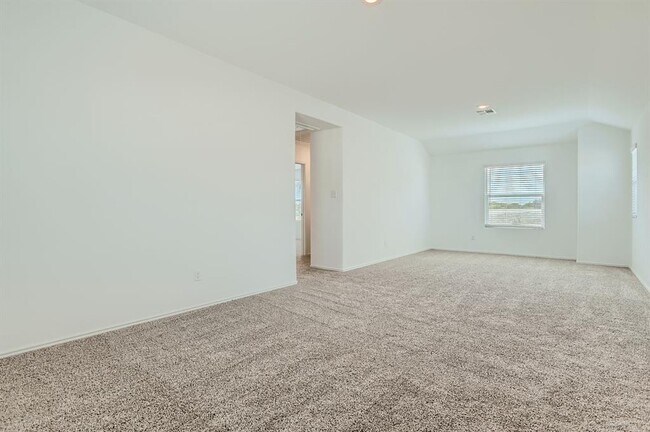 Building Photo - 310 Milliner Lp