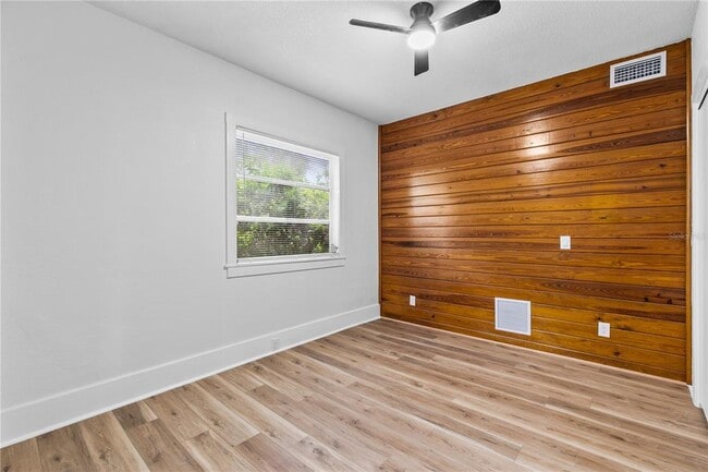 Building Photo - 1803 E Orange Ave