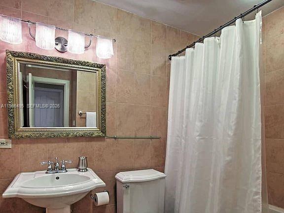 Building Photo - 2841 Ford St