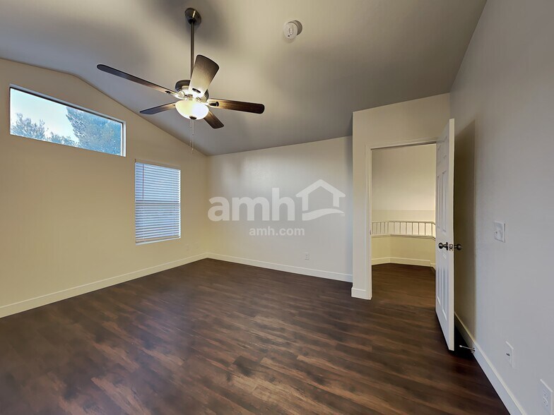 Building Photo - 6130 Peach Blossom Ln