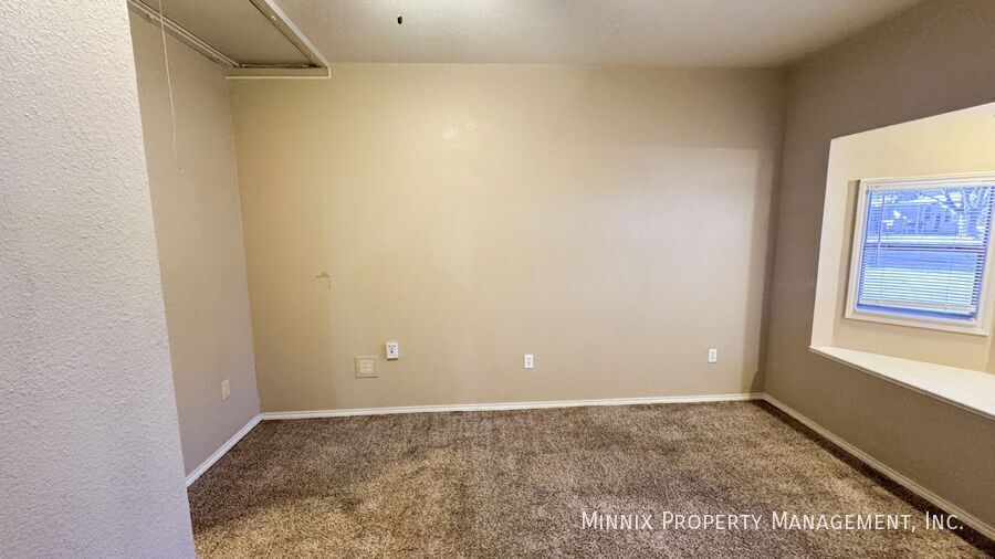 Building Photo - 3005 49th St