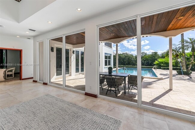 Building Photo - 184 Paloma Dr