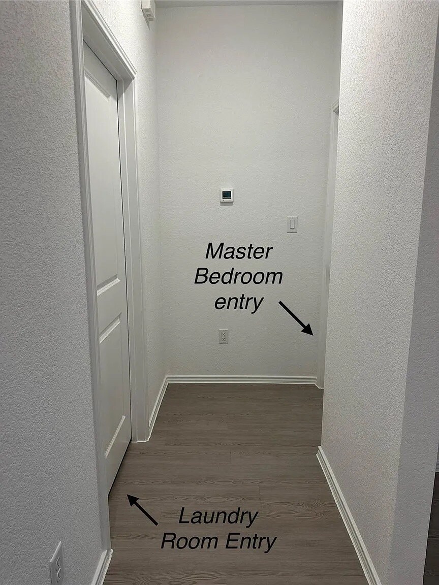 Building Photo - Room in House on Pickerel St