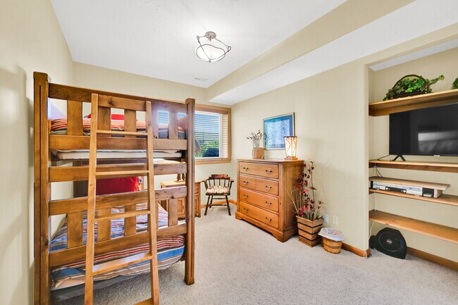 Building Photo - 6486 UT-39