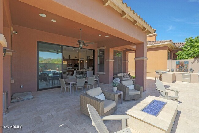 Building Photo - 9973 E Edgestone Dr