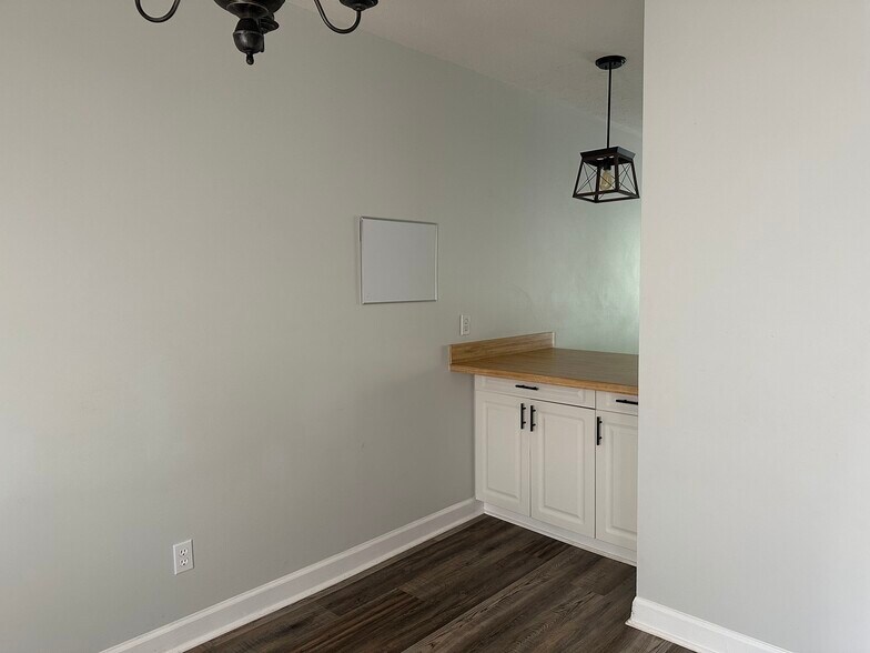 Building Photo - 6714 Jefferson Pl