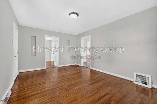 Building Photo - 5344 Colton Dr