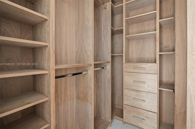 Building Photo - 5292 S Sterling Ranch Cir