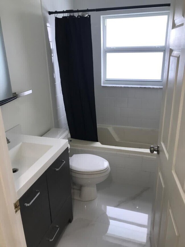 Building Photo - 17024 89th Pl N