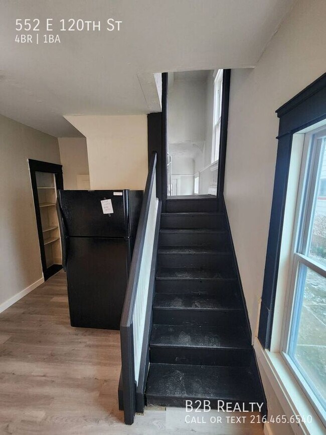 Building Photo - 552 E 120th St