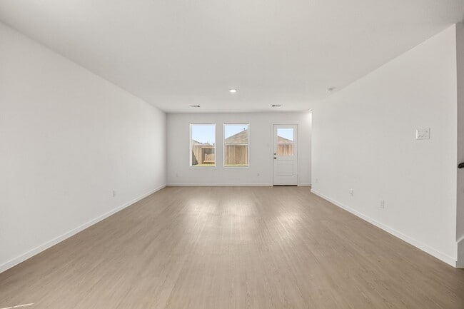 Building Photo - 17331 Glacier Frst Ln