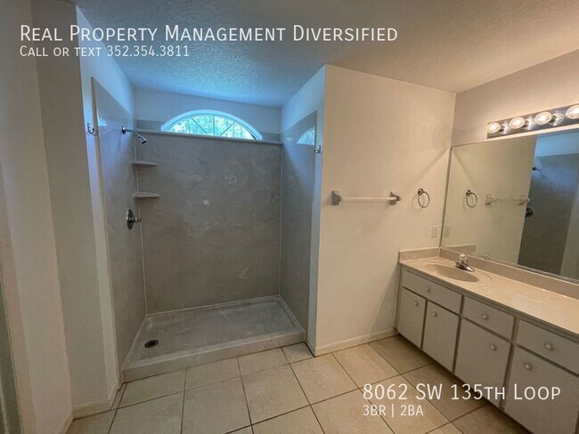 Building Photo - 8062 SW 135 Loop