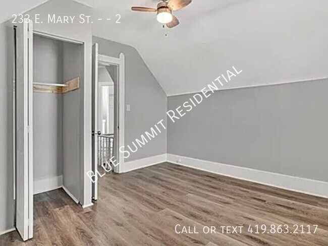 Building Photo - 233 E Mary St