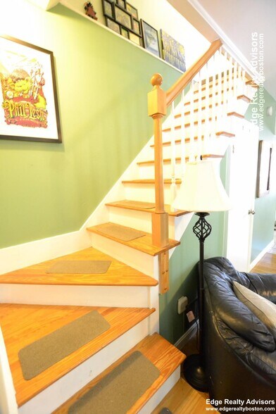 Building Photo - 153 Nonantum St